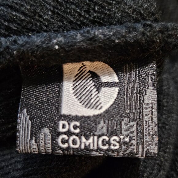 DC Comics UNISEX The Joker Winter Hat / Toque HMV Exclusive Apparel - Picture 7 of 7